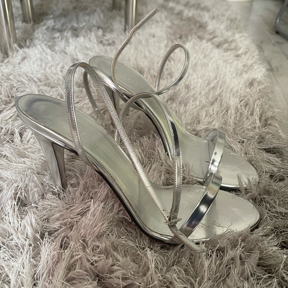 Tamara Mellon Like New Silver Strappy Ankle Wrap Sandals/Heels. Size 40.5